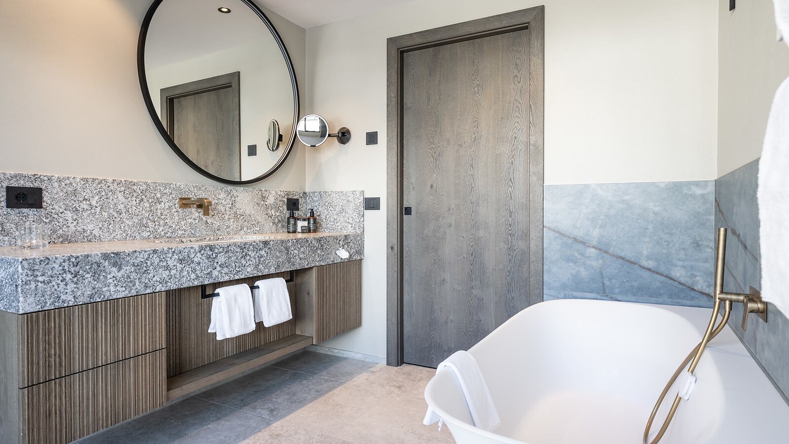 Suite Luxury	 